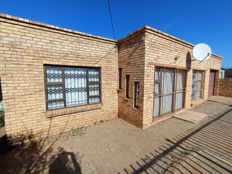 2 Bedroom Property for Sale in Grasslands Free State